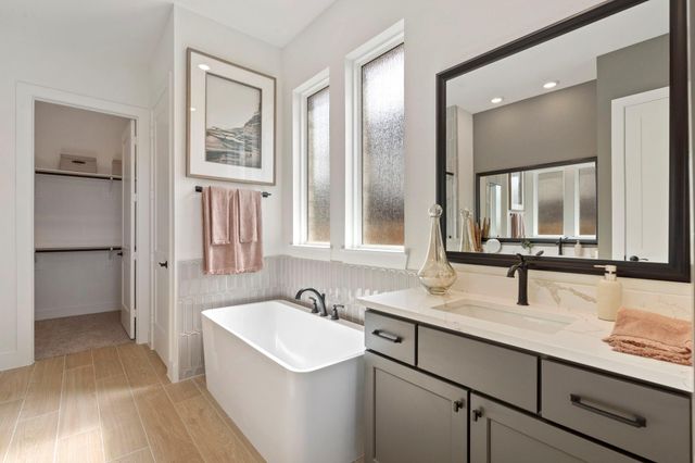 14906 Buffalo Head Street, Mont Belvieu, TX 77523