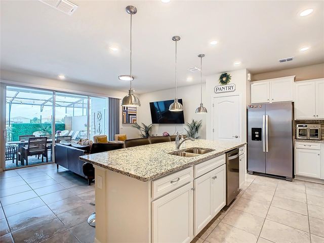 7573 OAK SPRING LANE, Davenport, FL 33837