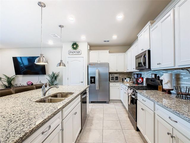 7573 OAK SPRING LANE, Davenport, FL 33837