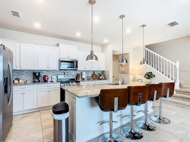 7573 OAK SPRING LANE, Davenport, FL 33837