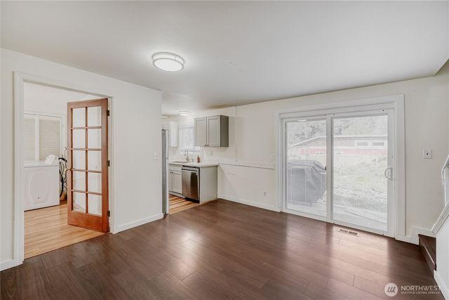 21004 NE 91st Street, Redmond, WA 98053