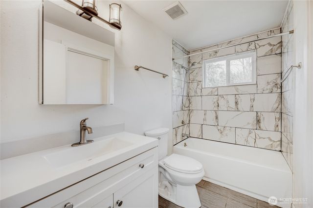 21004 NE 91st Street, Redmond, WA 98053