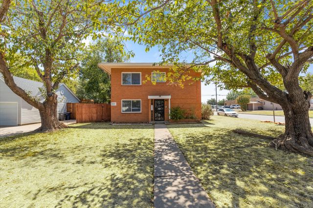 5837 Locke Avenue C, Fort Worth, TX 76107