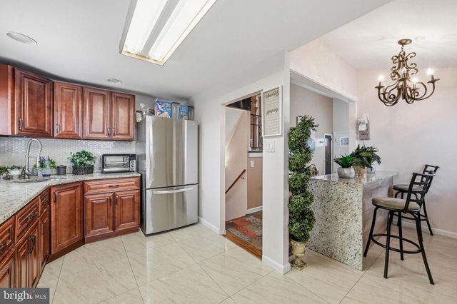 6034 LEXINGTON AVE, Pennsauken, NJ 08109