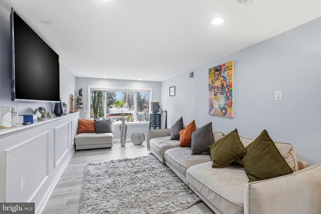 6034 LEXINGTON AVE, Pennsauken, NJ 08109