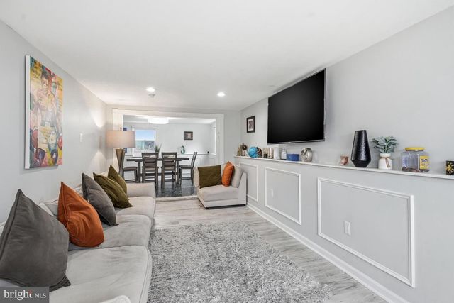 6034 LEXINGTON AVE, Pennsauken, NJ 08109