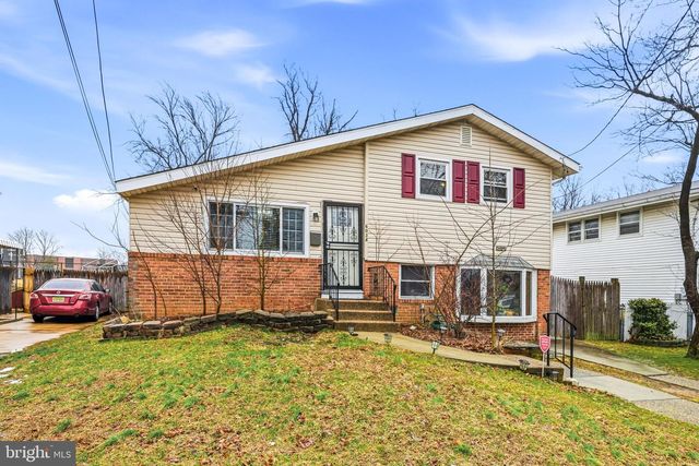 6034 LEXINGTON AVE, Pennsauken, NJ 08109