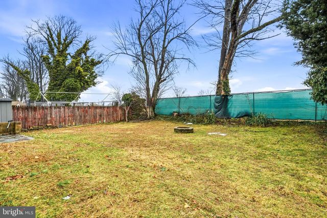 6034 LEXINGTON AVE, Pennsauken, NJ 08109