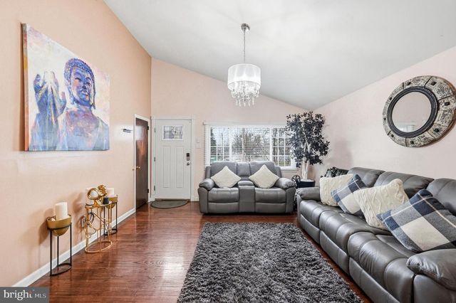 6034 LEXINGTON AVE, Pennsauken, NJ 08109