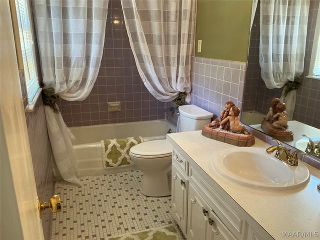2839 Montrose Avenue, Montgomery, AL 36109