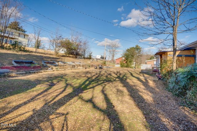 107 College View Drive, Greeneville, TN 37745