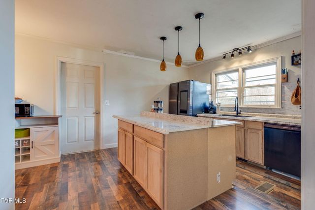 107 College View Drive, Greeneville, TN 37745