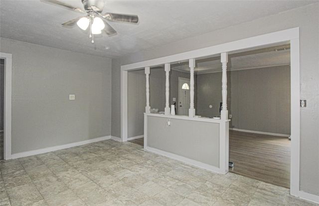 104 S Beatty Avenue, Livingston, TX 77351