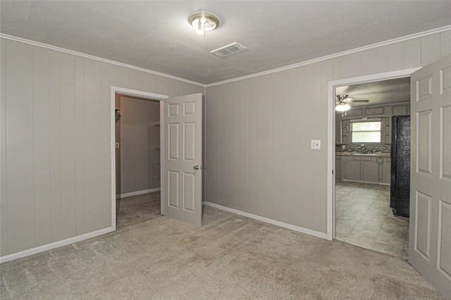 104 S Beatty Avenue, Livingston, TX 77351