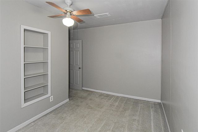 104 S Beatty Avenue, Livingston, TX 77351