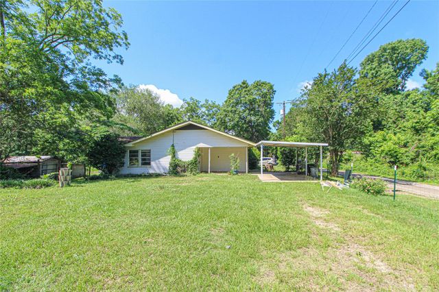 104 S Beatty Avenue, Livingston, TX 77351