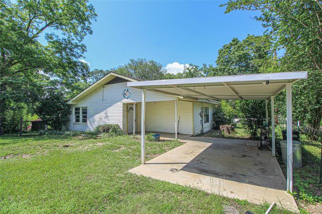 104 S Beatty Avenue, Livingston, TX 77351