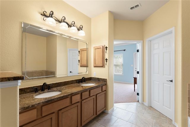 14878 Granada Dr 402, Corpus Christi, TX 78418