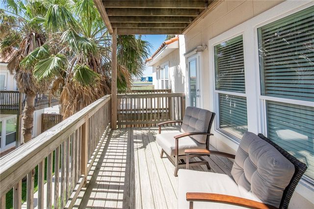 14878 Granada Dr 402, Corpus Christi, TX 78418