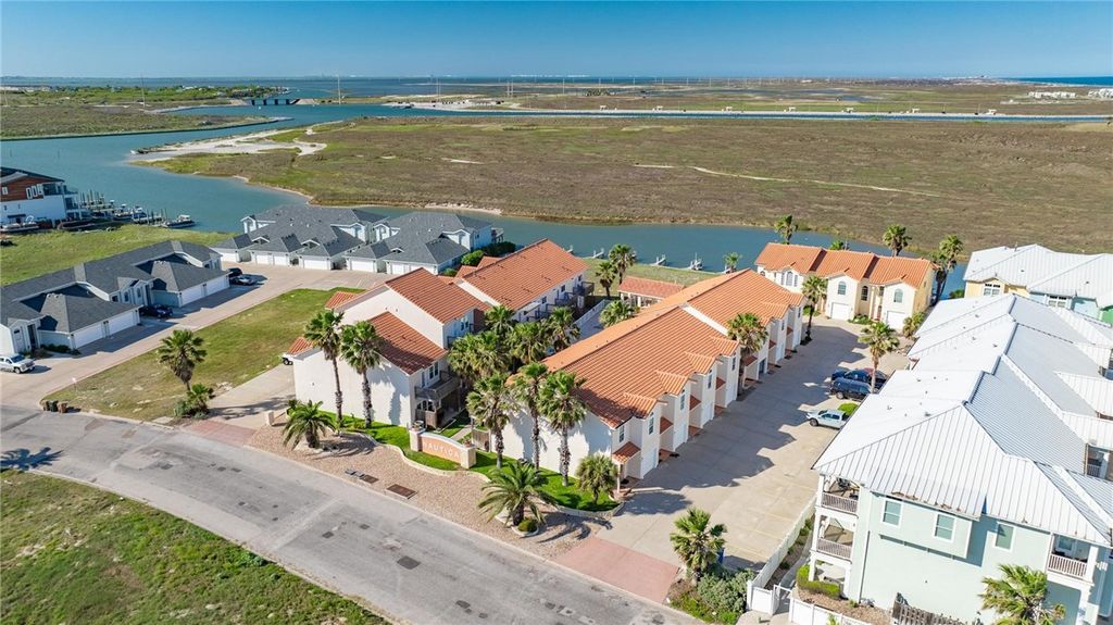 14878 Granada Dr 402, Corpus Christi, TX 78418 — photo 3