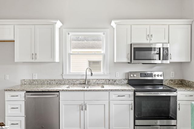 7 Welch Street, Greenville, SC 29605