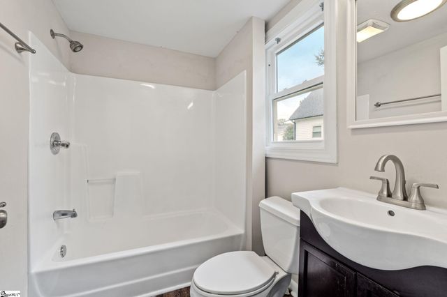 7 Welch Street, Greenville, SC 29605