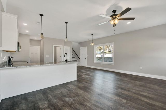 126 Mcnabb Drive, Cleveland, TN 37312