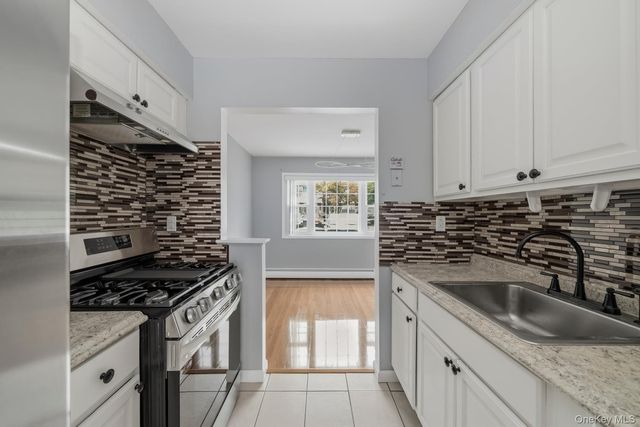 71 Roosevelt Drive, West Haverstraw, NY 10993
