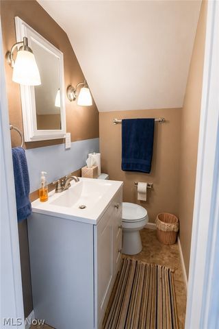 9614 Ravenna Road, Twinsburg, OH 44087