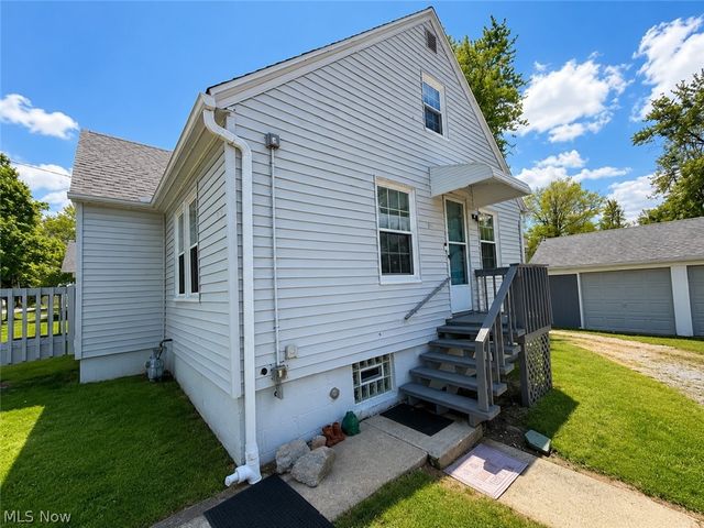 9614 Ravenna Road, Twinsburg, OH 44087