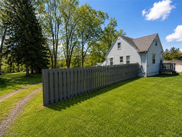 9614 Ravenna Road, Twinsburg, OH 44087