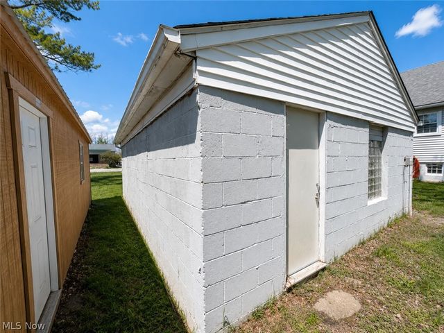 9614 Ravenna Road, Twinsburg, OH 44087