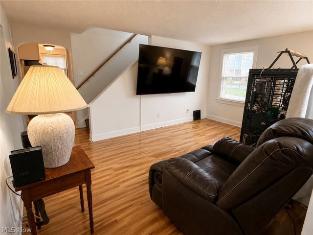 9614 Ravenna Road, Twinsburg, OH 44087