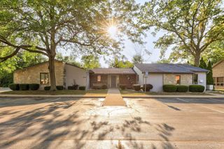 2215 N Center Road, Saginaw, MI 48603