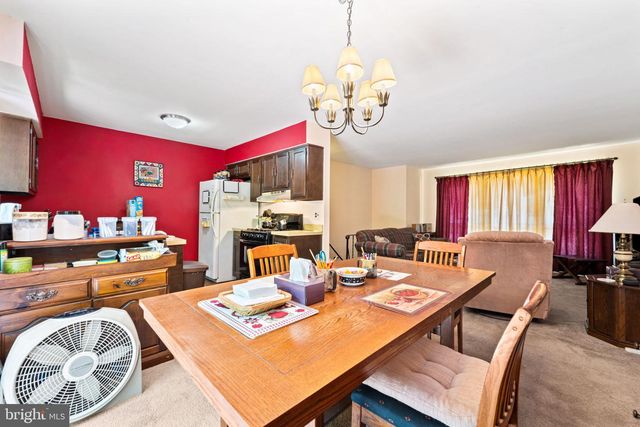 19 GLOUCESTER CT, Mount Holly, NJ 08060