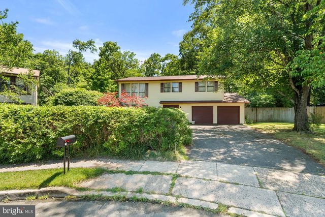 19 GLOUCESTER CT, Mount Holly, NJ 08060