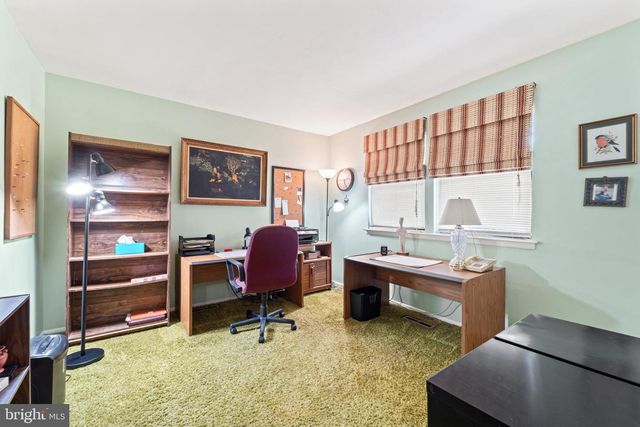19 GLOUCESTER CT, Mount Holly, NJ 08060