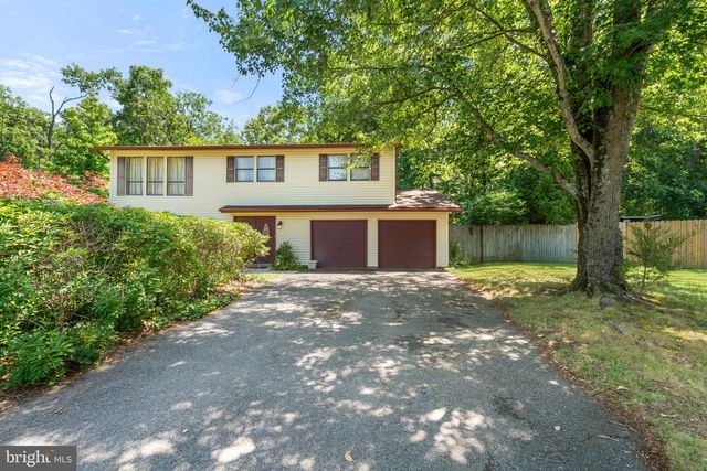19 GLOUCESTER CT, Mount Holly, NJ 08060