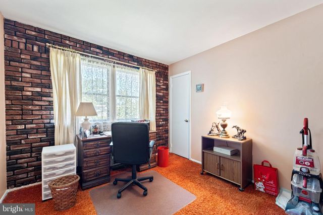 19 GLOUCESTER CT, Mount Holly, NJ 08060