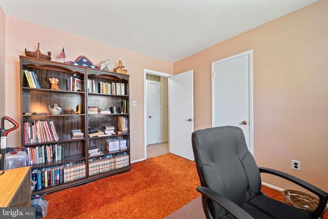 19 GLOUCESTER CT, Mount Holly, NJ 08060