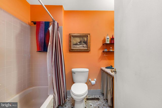 19 GLOUCESTER CT, Mount Holly, NJ 08060