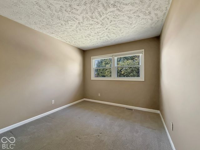 980 Wood Creek Place, Greenwood, IN 46142