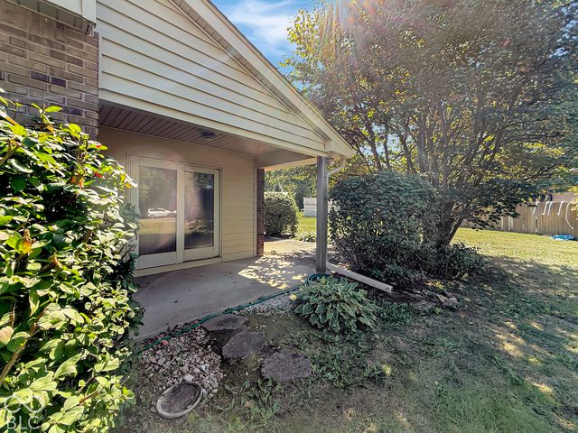 980 Wood Creek Place, Greenwood, IN 46142