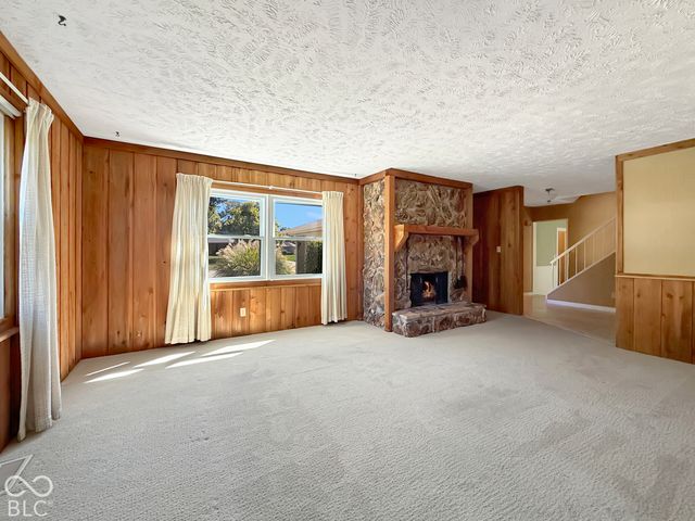 980 Wood Creek Place, Greenwood, IN 46142
