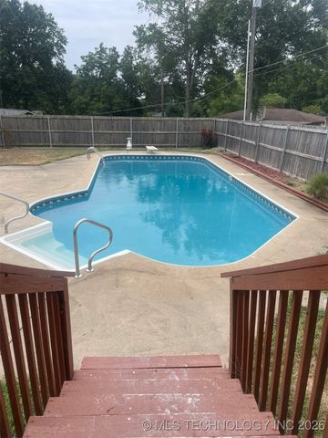 201 Sandy Circle, Tahlequah, OK 74464