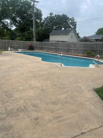 201 Sandy Circle, Tahlequah, OK 74464