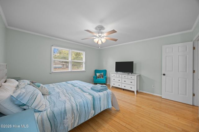 312 NE 54th Street, Oak Island, NC 28465