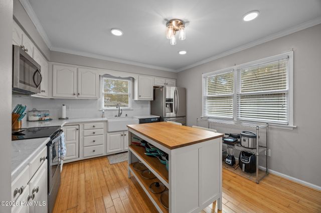 312 NE 54th Street, Oak Island, NC 28465