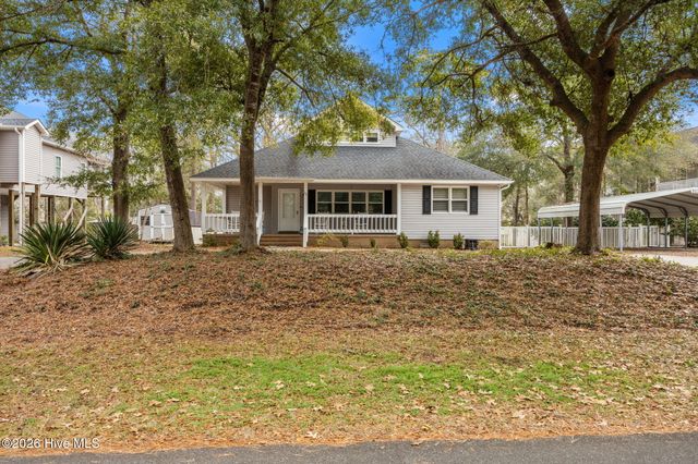 312 NE 54th Street, Oak Island, NC 28465