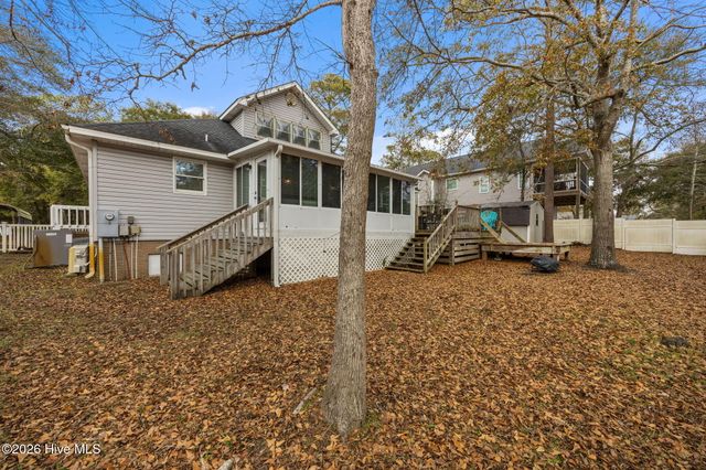 312 NE 54th Street, Oak Island, NC 28465